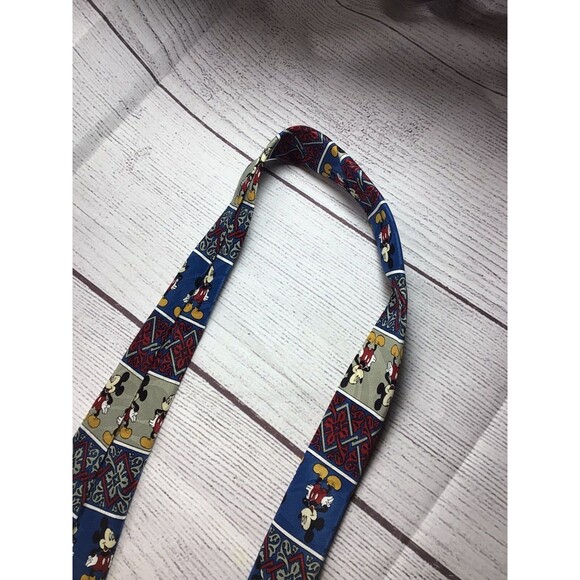Disney Vintage Mickey Mouse Neck Tie - Picture 14 of 16